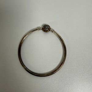 Pandora Moments Bangle Women *Flawed* 19cm Silver Pave Heart Clasp 925